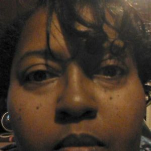 Meet your Posher, Dina